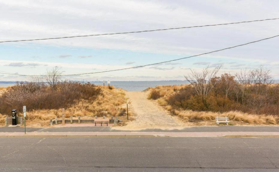 Oceanfront Villa With Skyline Views Keansburg Eksteriør billede